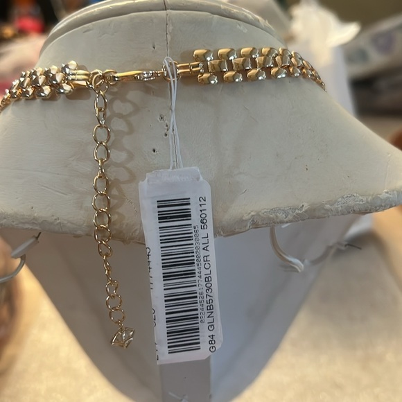 Gemma Layne’s golden chain w black and stones - Picture 4 of 6